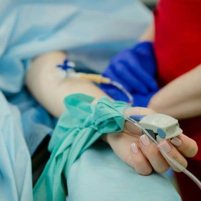 Guia essencial: o que é um Acidente Vascular Cerebral (AVC) e como identificá-lo em 60 segundos