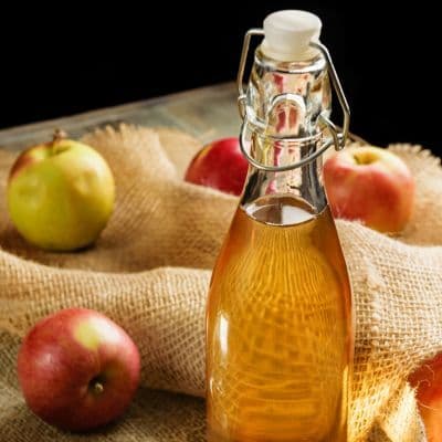 Vinagre de sidra de maçã com “mãe”: o que é e que interesse pode ter