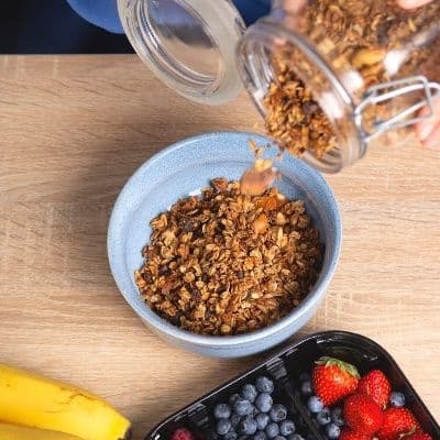 Como escolher um muesli proteico saudável e sem açúcares ocultos